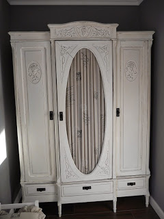 Read more about the article Garde-robe1927