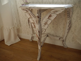 Read more about the article Konsolka bardzo strojna