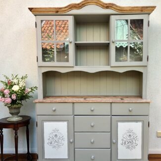 Kredens farmhouse, kredens rustykalny, kredens shabby chic
