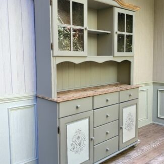 Kredens farmhouse, kredens rustykalny, kredens shabby chic
