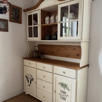 Kredens rustykalny, kredens wiejski, kredens farmhouse, kredens cottagecore